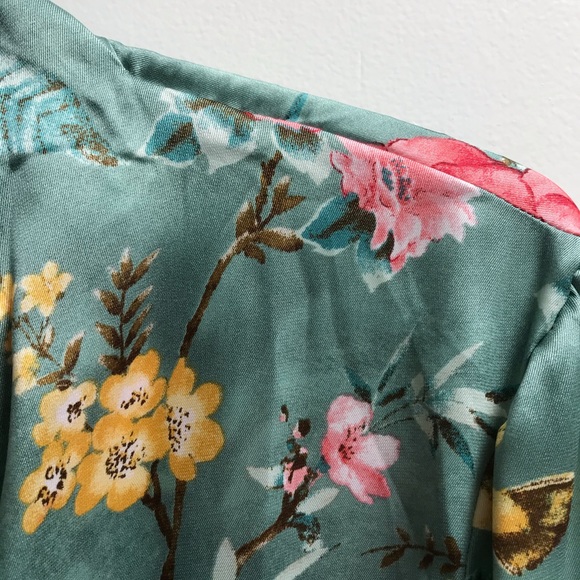 Forever 21 Long Faux Silk Robe - Picture 2 of 2